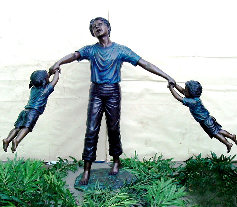 SRB48128 Bronze Father swinging Children Sculpture Metropolitan Galleries Inc.