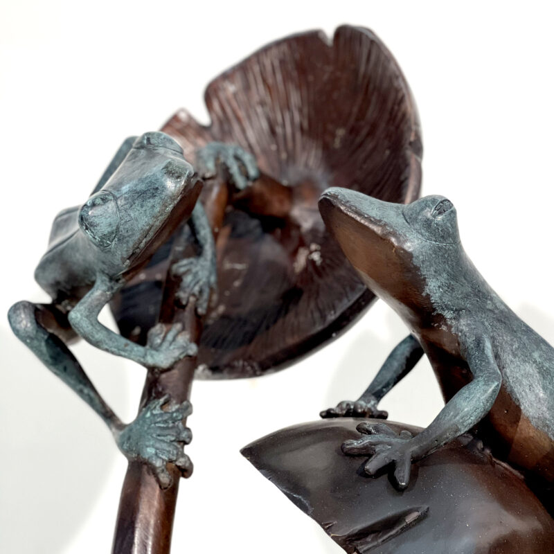 SRB050550 Bronze Two Frogs on Mushrooms Sculpture by Metropolitan Galleries Inc 8