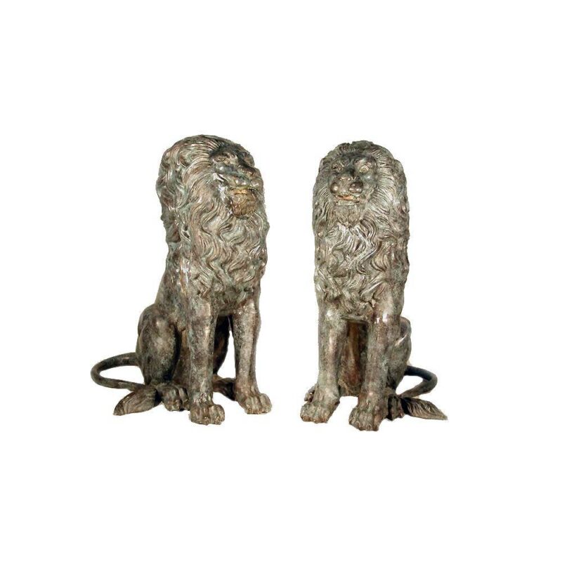 SRB056006 Sitting lions patina
